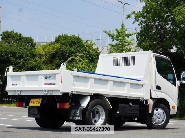 Hino DUTRO 2017-09 359480-1