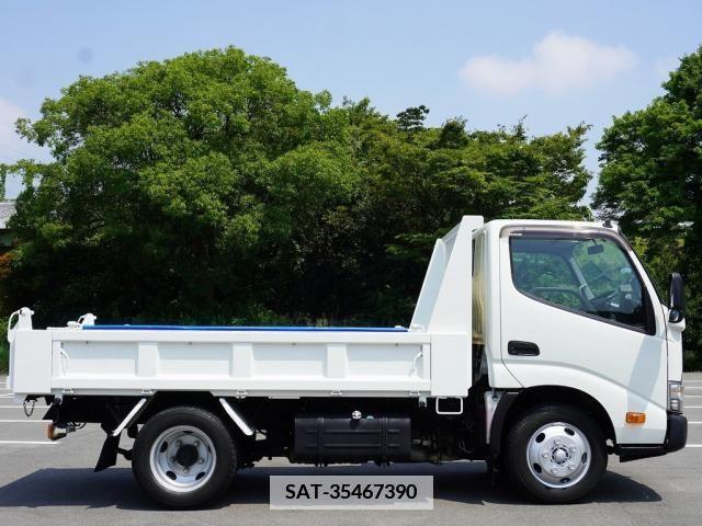 Hino DUTRO 2017-09 359480-9