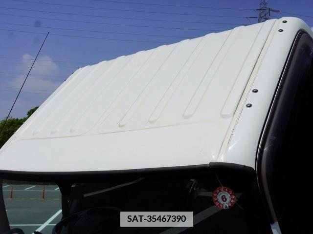 Hino DUTRO 2017-09 359480-13
