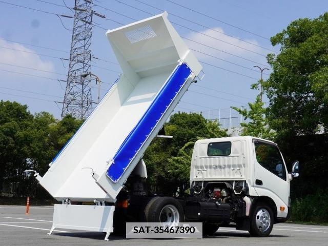Hino DUTRO 2017-09 359480-10