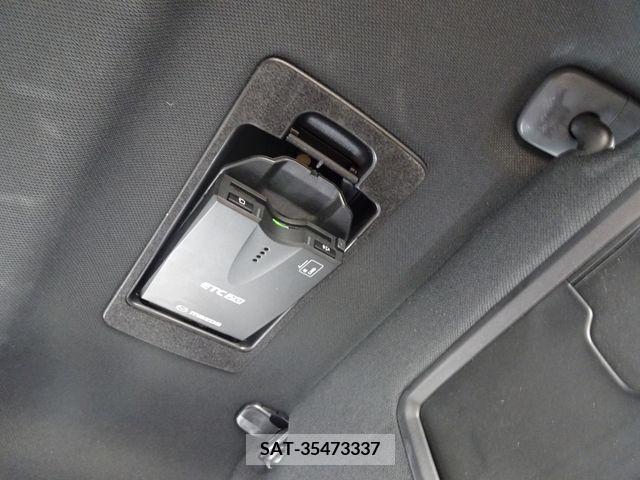 Mazda CX-8 2018-03 381833-23