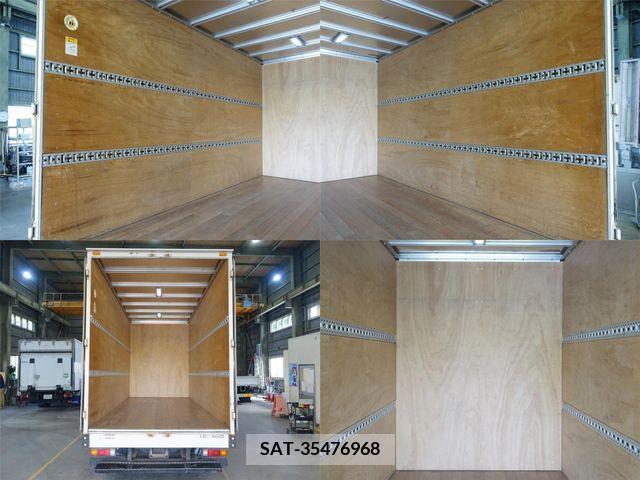 Mitsubishi CANTER 2016-07 294533-5