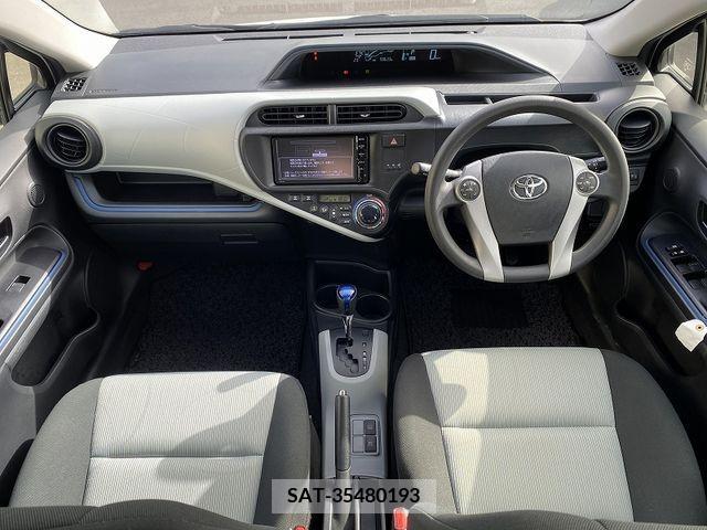 Toyota AQUA 2014-12 260575-9