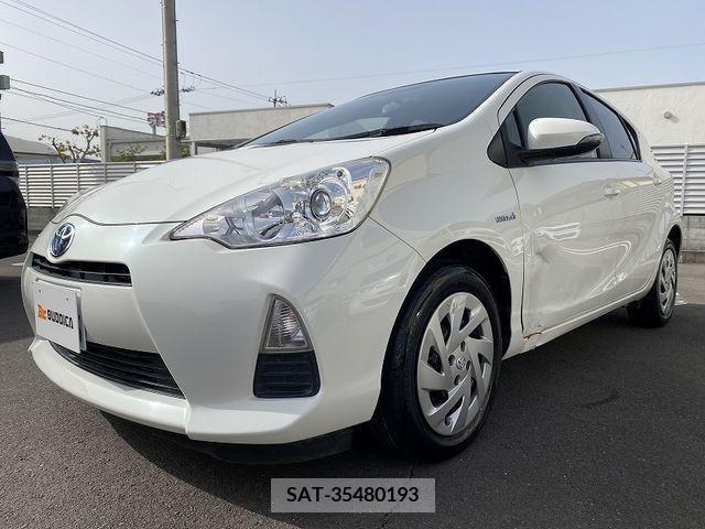 Toyota AQUA 2014-12 260575-3