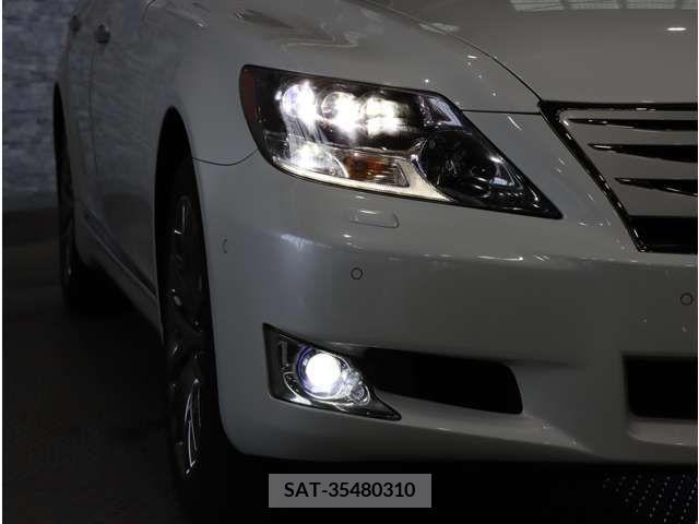 Lexus LS 2010-01 275841-16