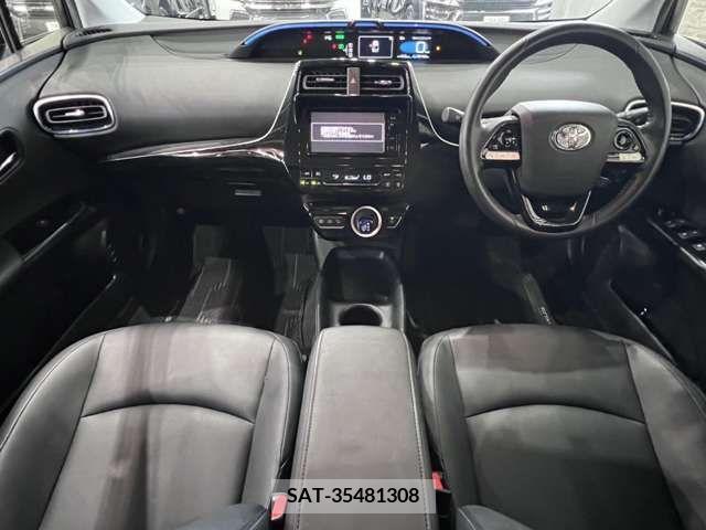 Toyota PRIUS 2016-08 383854-16