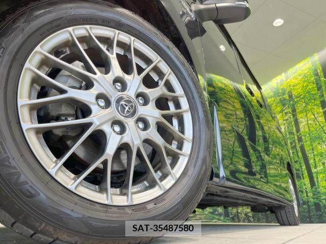 Toyota VOXY HYBRID 2017-07 289377-14