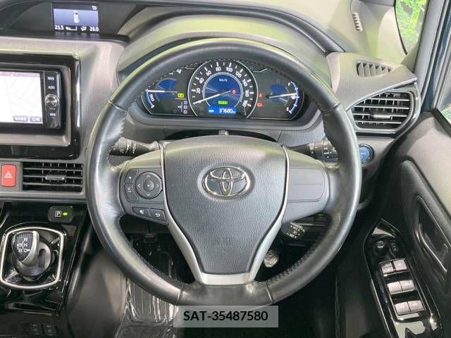 Toyota VOXY HYBRID 2017-07 289377-12