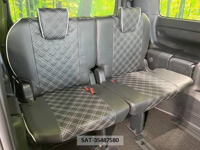Toyota VOXY HYBRID 2017-07 289377-10