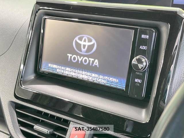 Toyota VOXY HYBRID 2017-07 289377-3
