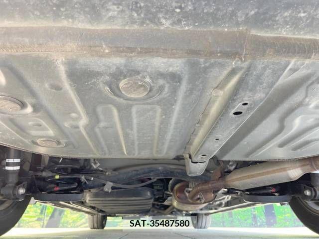 Toyota VOXY HYBRID 2017-07 289377-19