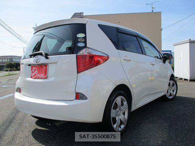 Toyota RACTIS 2011-11 385595-2