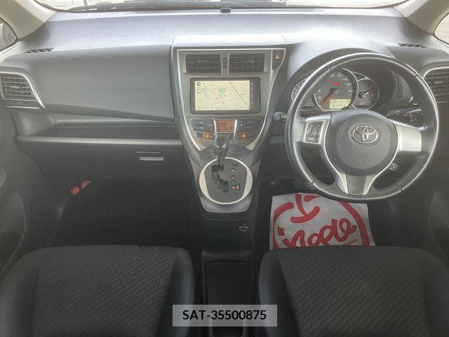 Toyota RACTIS 2011-11 385595-1