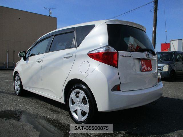 Toyota RACTIS 2011-11 385595-6