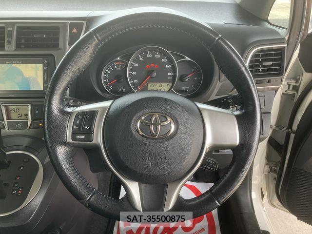 Toyota RACTIS 2011-11 385595-20