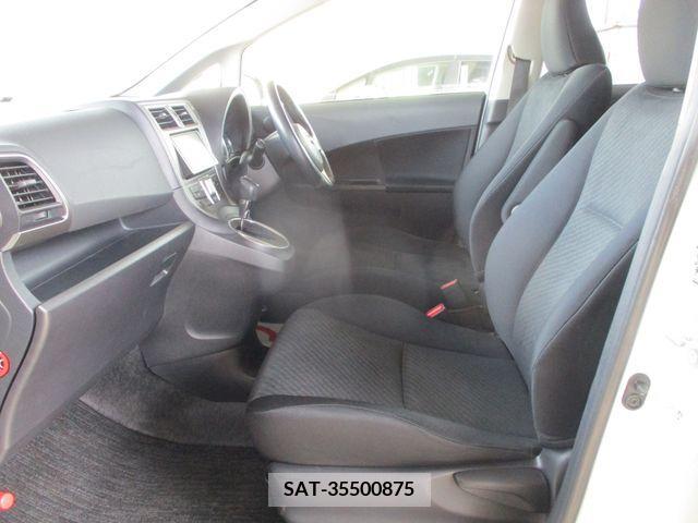Toyota RACTIS 2011-11 385595-15