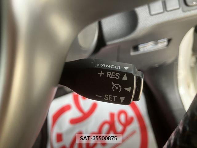 Toyota RACTIS 2011-11 385595-22