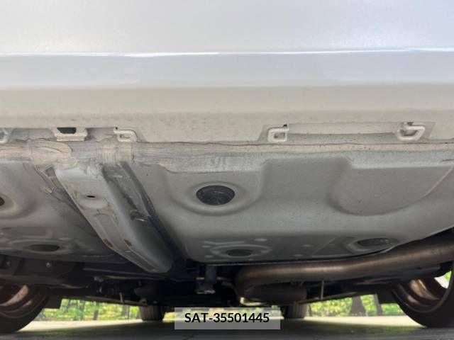 Toyota VELLFIRE 2015-08 369772-19