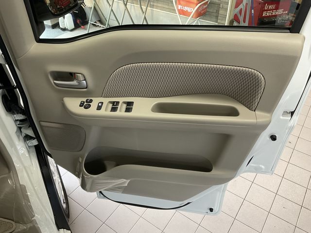 Suzuki EVERY WAGON 2023-06 196100-2