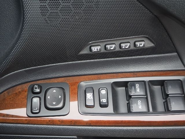 Lexus IS 2010-12 1221-25