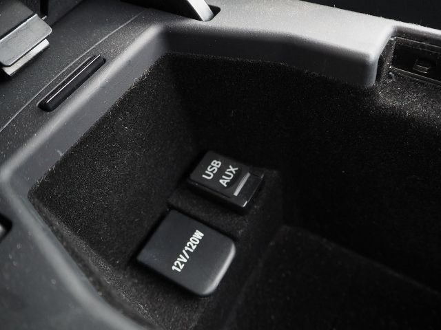 Lexus IS 2010-12 1221-27
