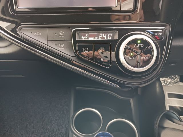 Toyota AQUA 2018-03 188379-17