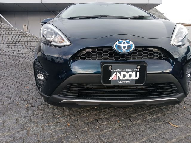 Toyota AQUA 2018-03 188379-5