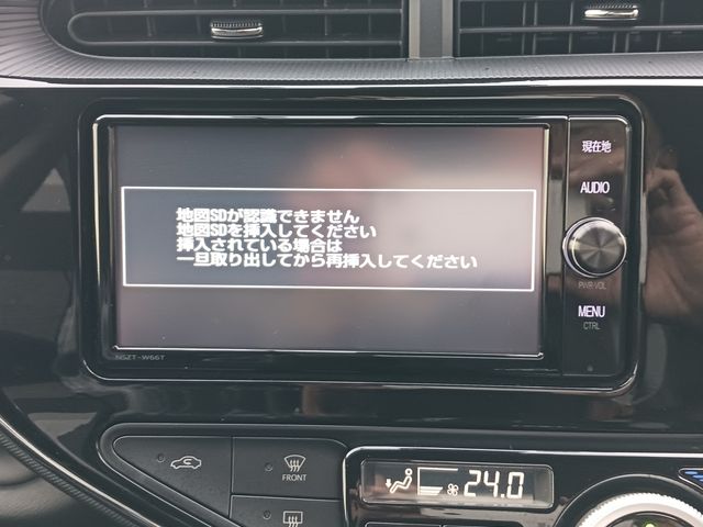 Toyota AQUA 2018-03 188379-13