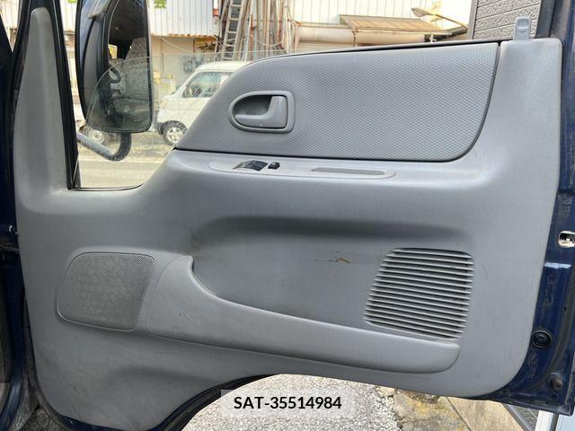 Mazda TITAN DASH 2003-02 206746-16
