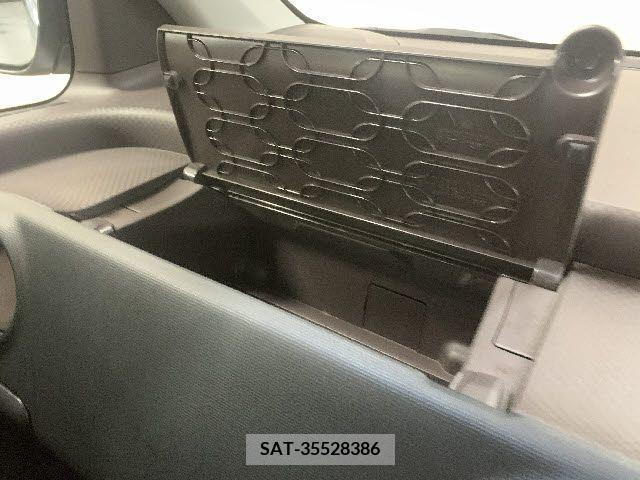 Toyota PORTE 2012-12 230431-23