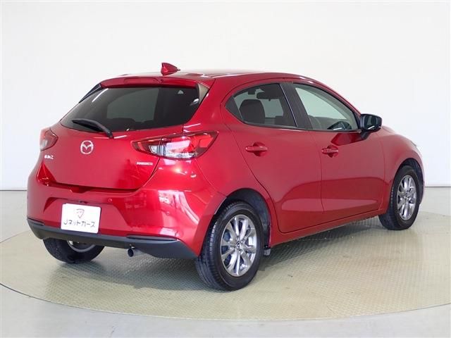 Mazda MAZDA2 2019-11 181762-3