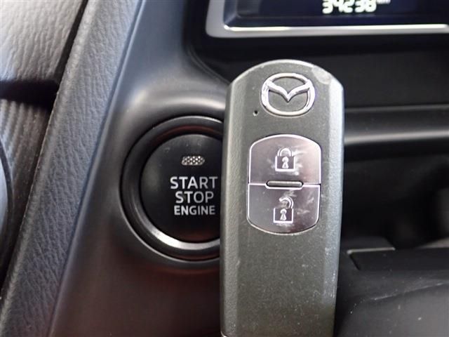 Mazda MAZDA2 2019-11 181762-9