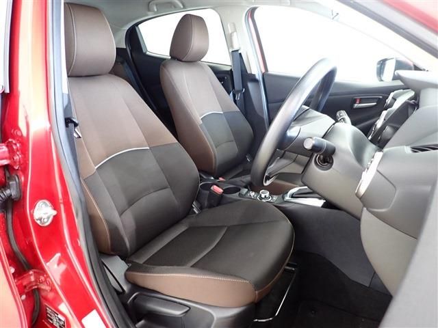 Mazda MAZDA2 2019-11 181762-23