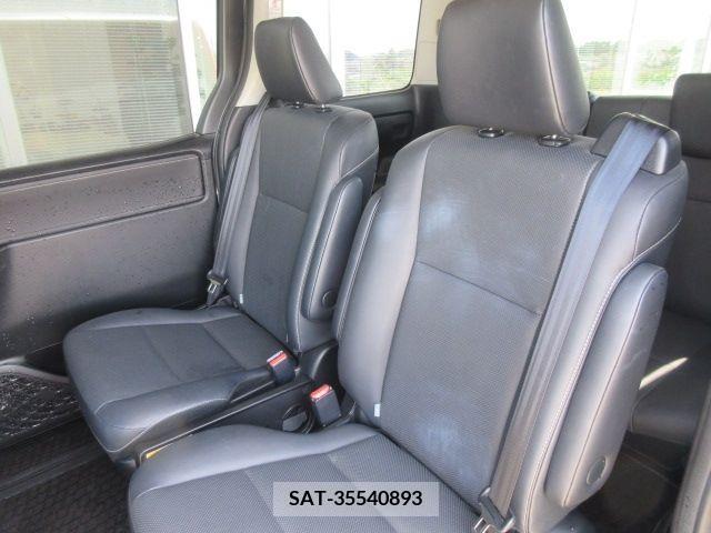 Toyota ESQUIRE 2015-03 268951-5