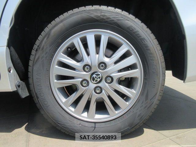Toyota ESQUIRE 2015-03 268951-8