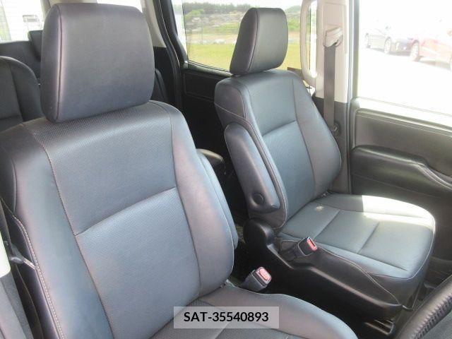 Toyota ESQUIRE 2015-03 268951-10