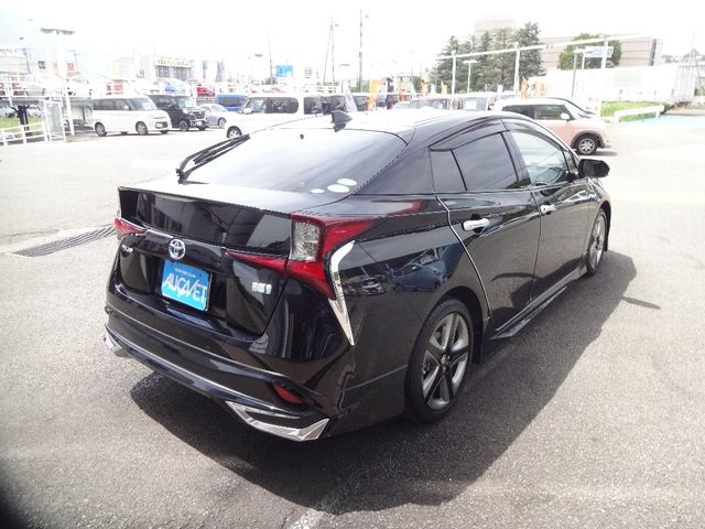 Toyota PRIUS 2020-01 7761-1