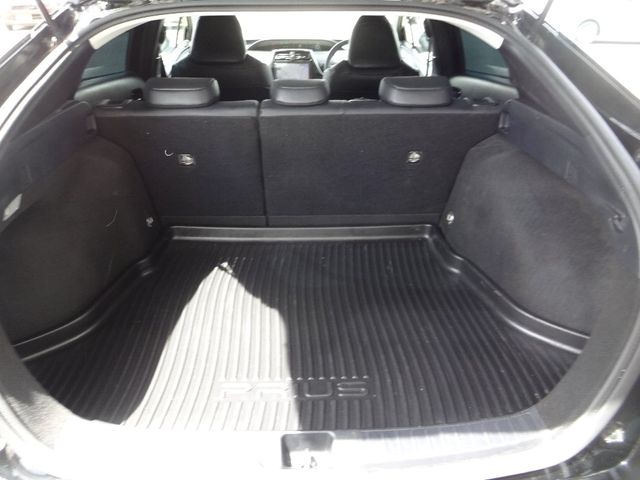 Toyota PRIUS 2020-01 7761-3