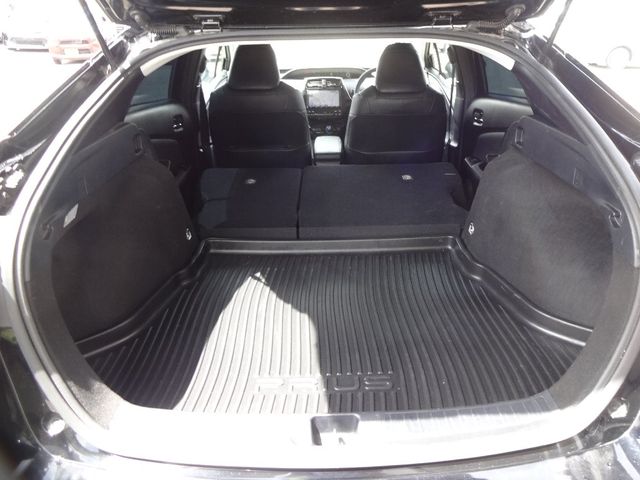 Toyota PRIUS 2020-01 7761-7