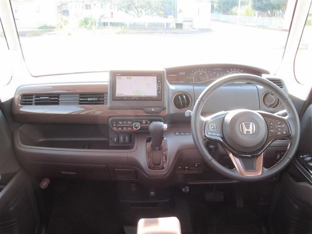Honda N BOX 2019-02 190451-1