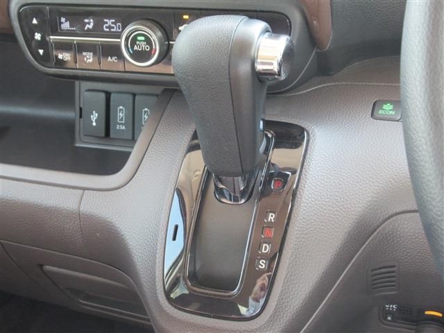 Honda N BOX 2019-02 190451-10