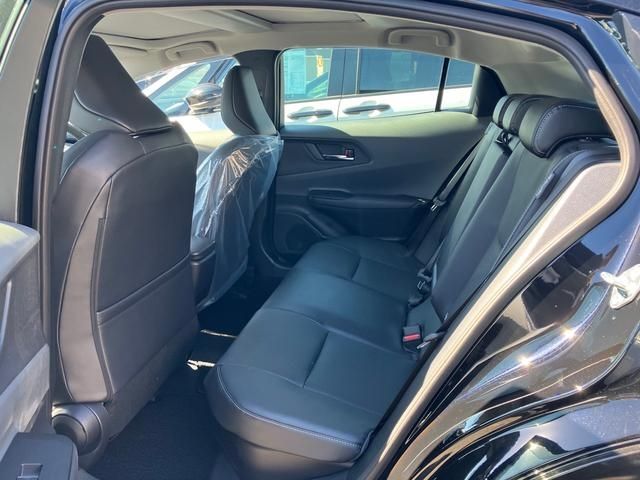 Toyota PRIUS 2023-10 13327-10