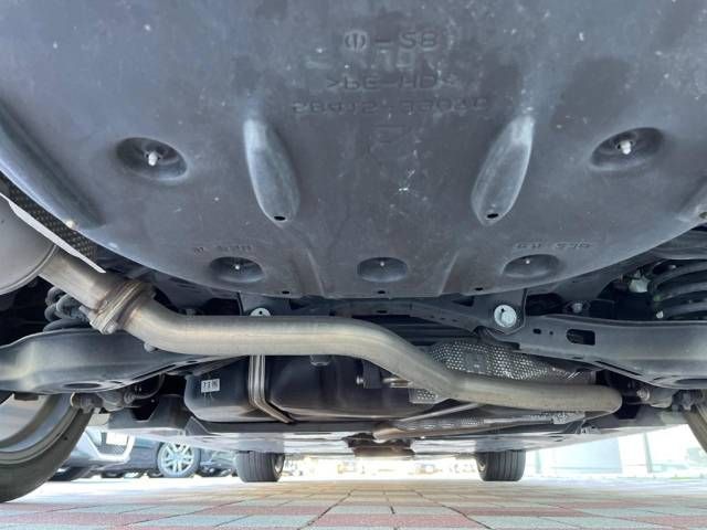Toyota CAMRY HYBRID 2019-03 183236-19