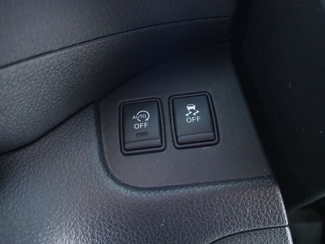 Nissan SERENA 2014-10 9034-26