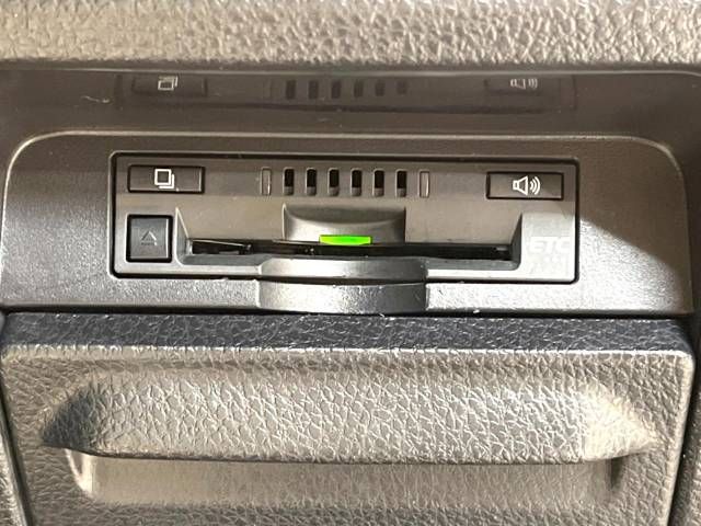 Toyota VOXY 2021-01 188039-8