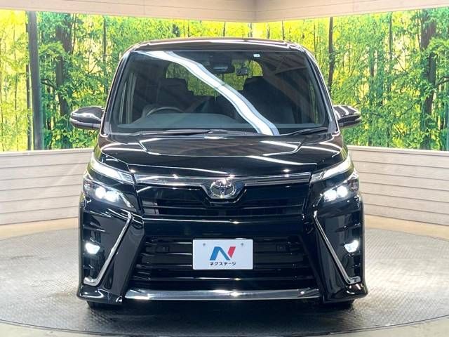 Toyota VOXY 2021-01 188039-15