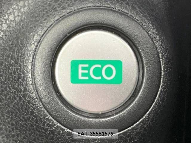 Nissan NOTE 2013-09 327548-7