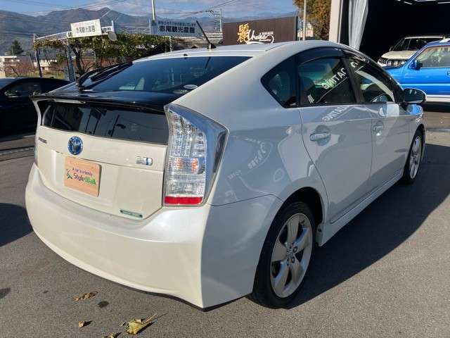 Toyota PRIUS 2010-08 29201-5