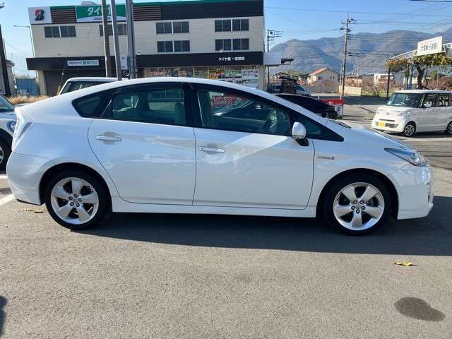 Toyota PRIUS 2010-08 29201-4
