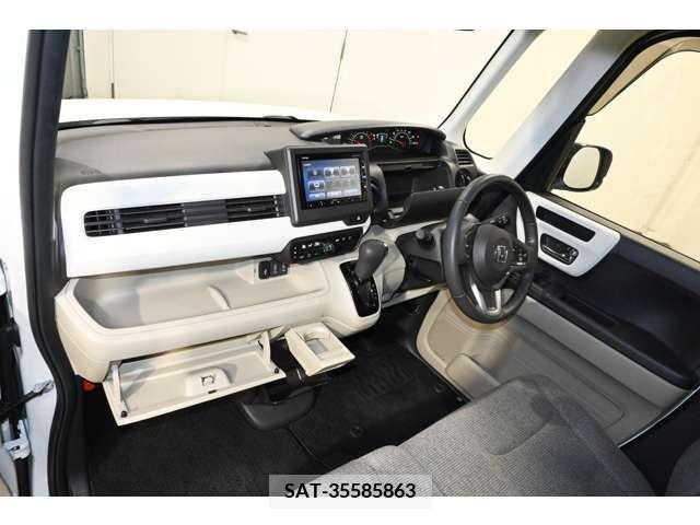 Honda N BOX 2019-02 216693-11